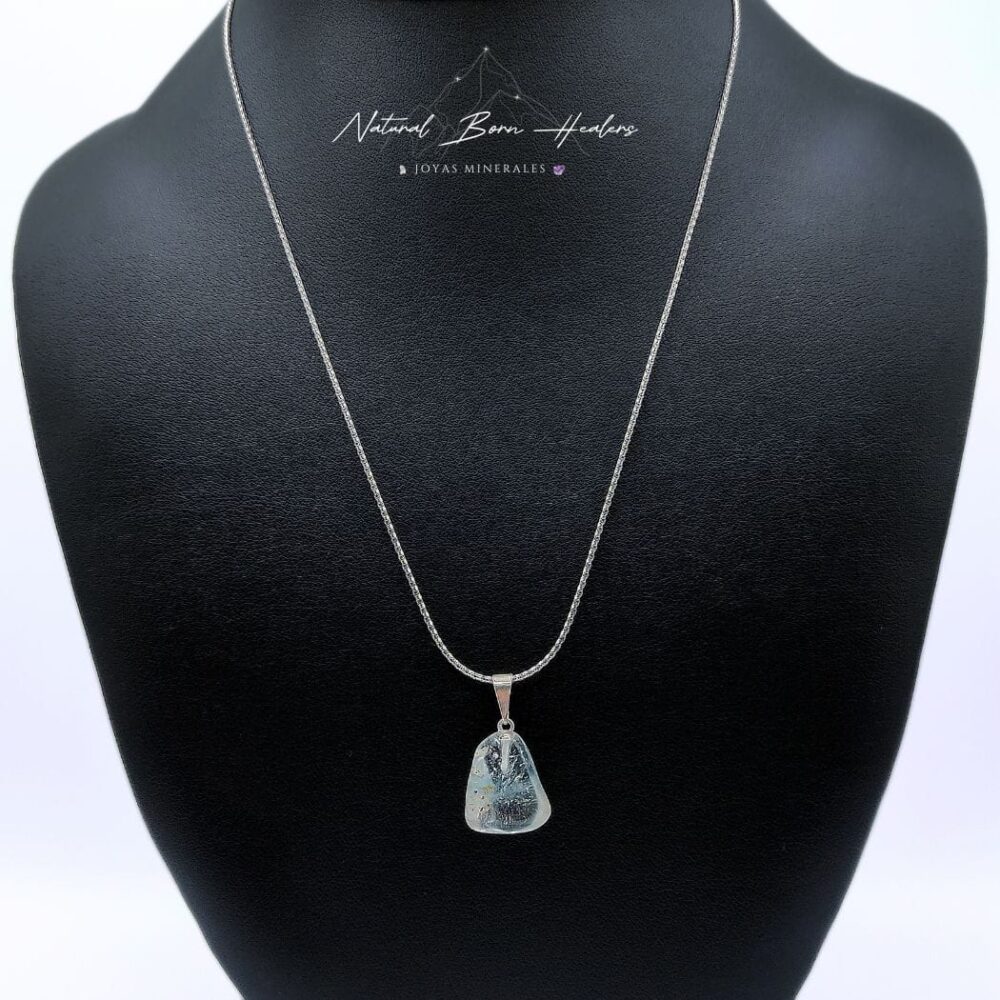 Colgante de Aguamarina - Azul cristalino como un mar encapsulado, irradiando calma y elegancia - Imagen 3