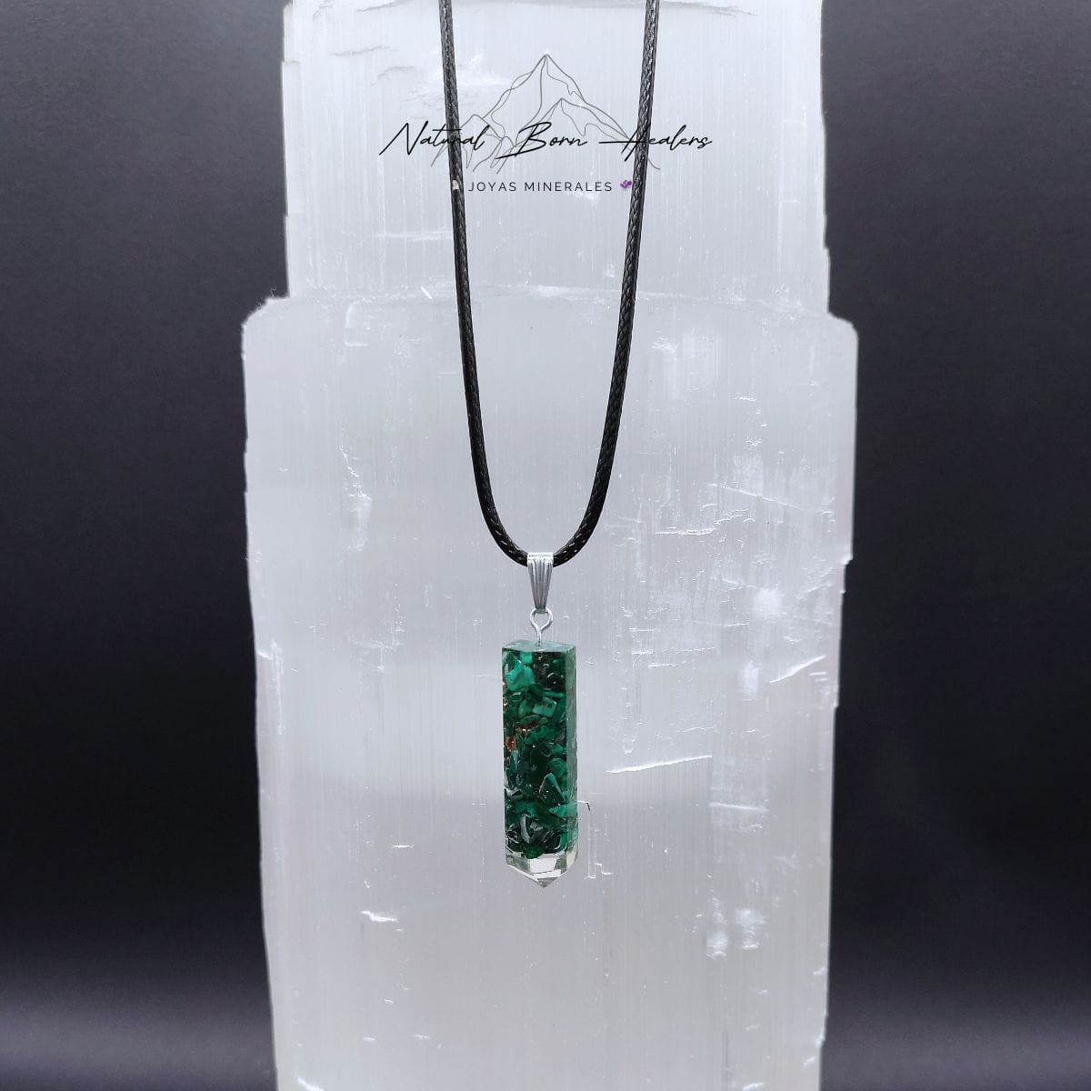 colgante malaquita orgonite algodon