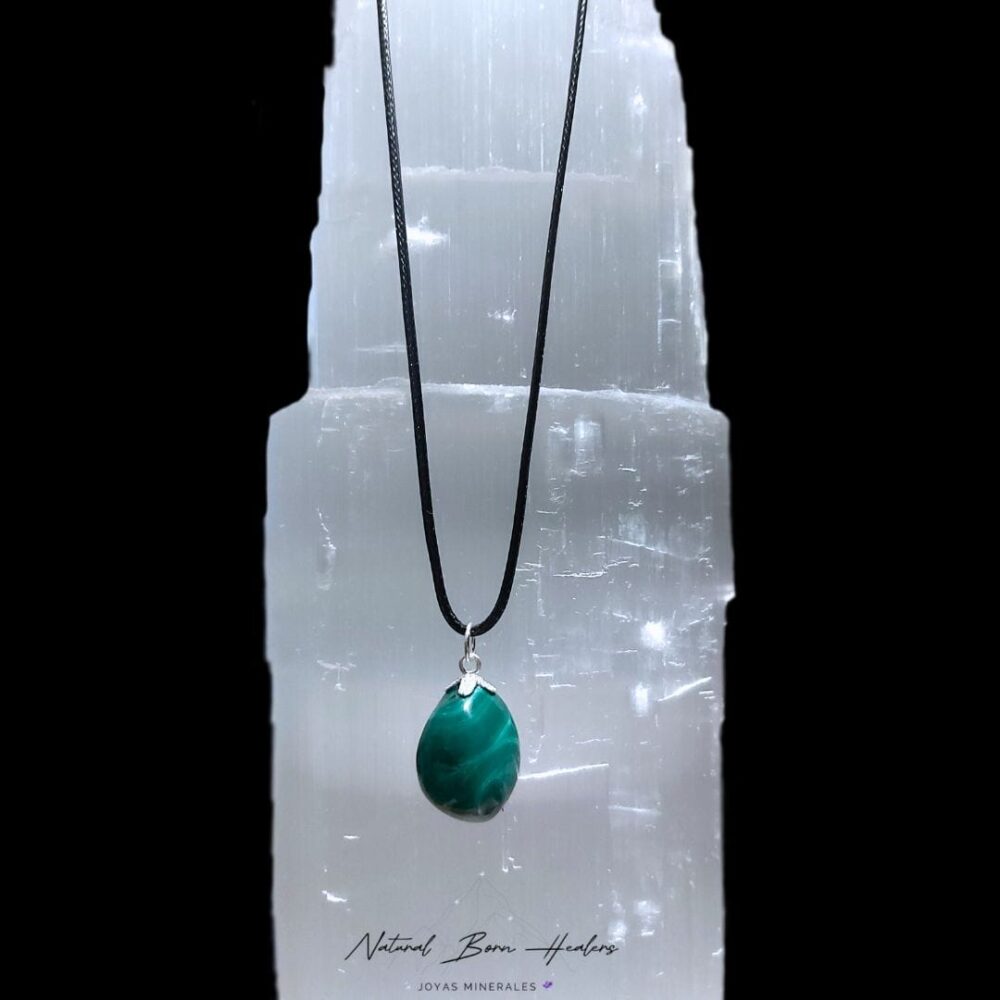 Colgante de Malaquita (Plata de Ley) - Encanto natural que irradia protección y estilo elegante - Imagen 4