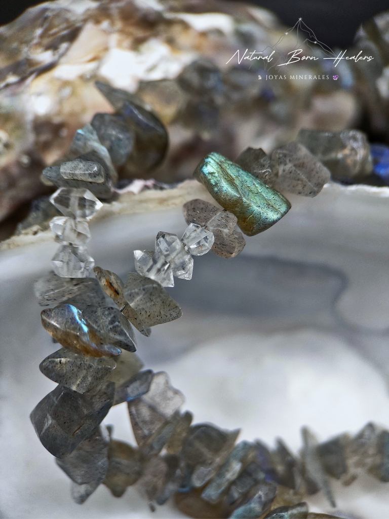 collar de labradorita con cuarzo herkimer 2